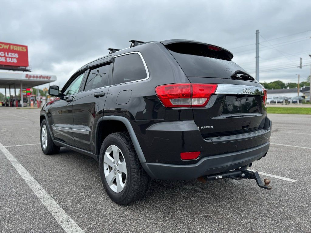 2013 Jeep Grand Cherokee Image 6