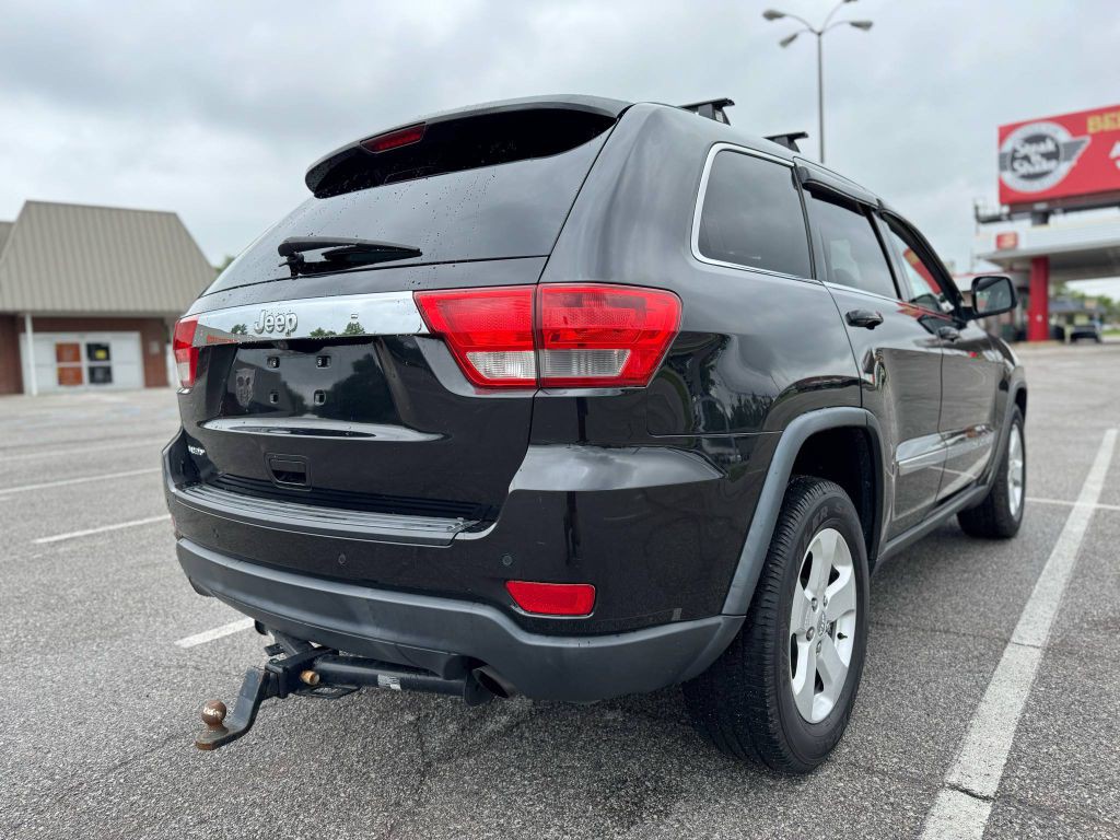 2013 Jeep Grand Cherokee Image 8