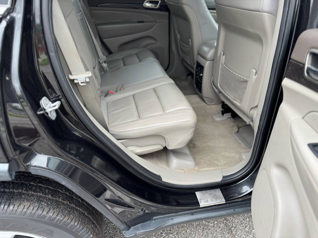 2013 Jeep Grand Cherokee Image 12