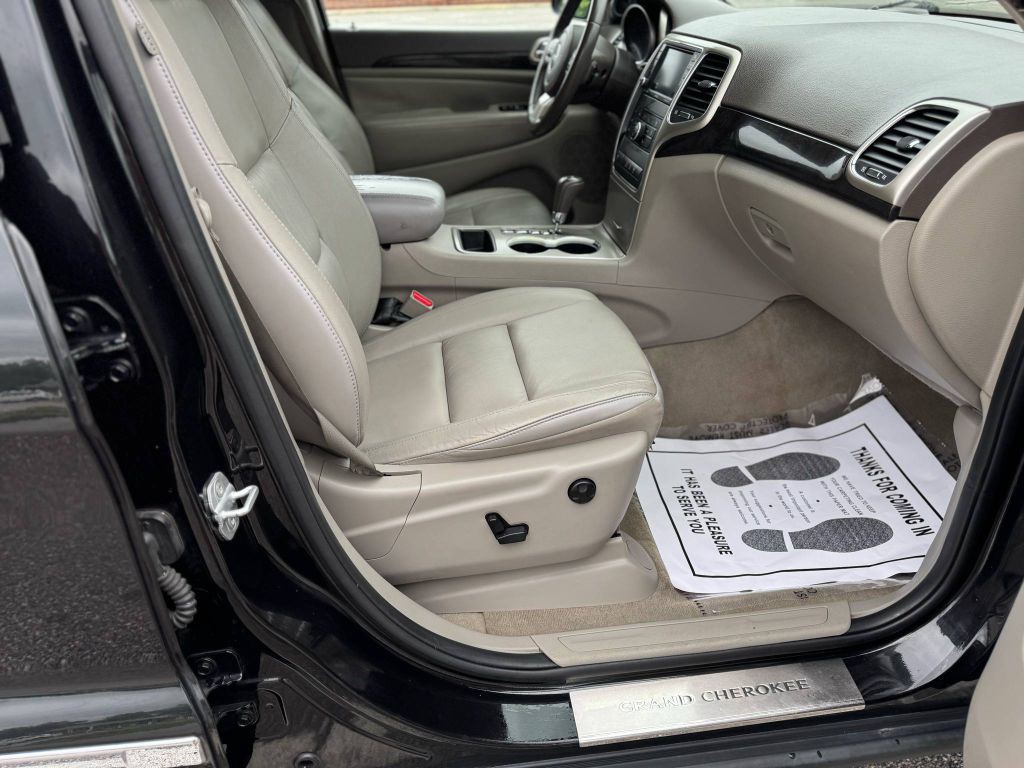 2013 Jeep Grand Cherokee Image 13