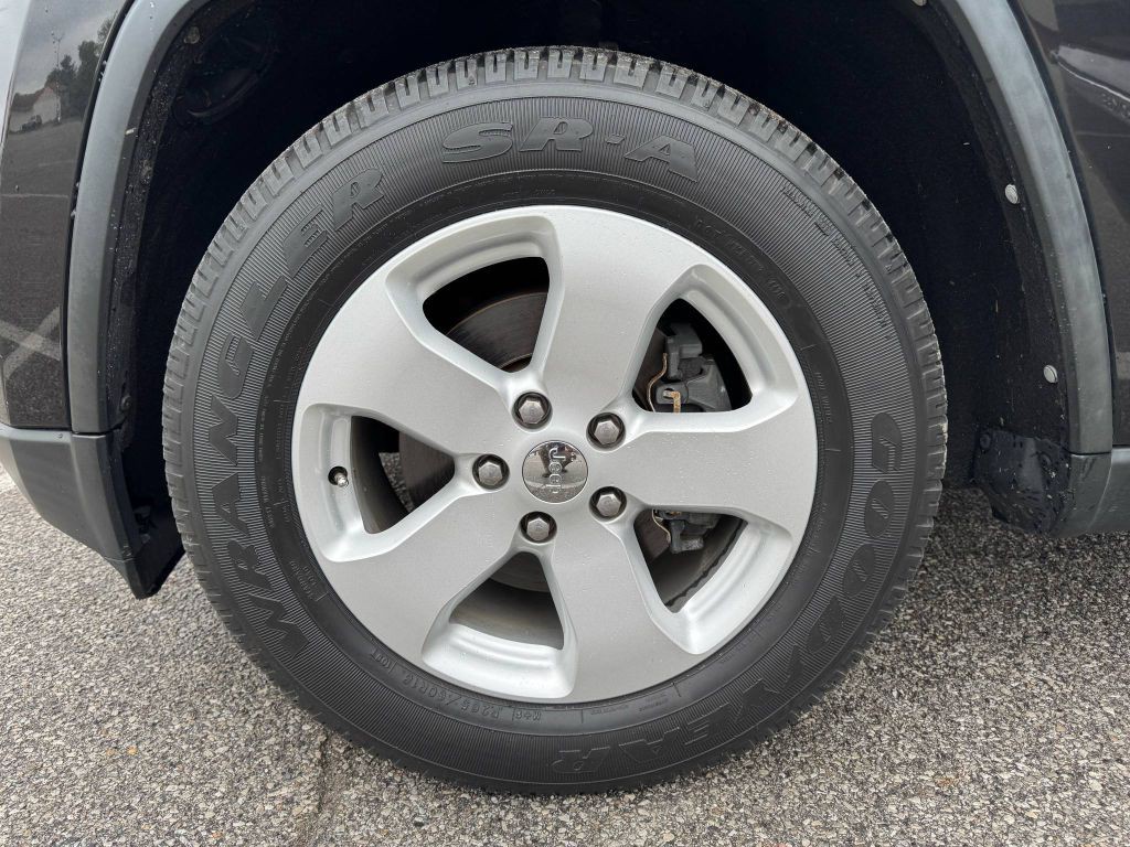 2013 Jeep Grand Cherokee Image 19