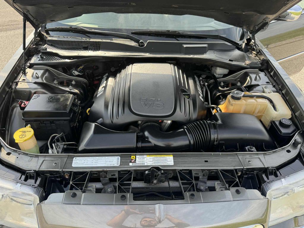 2009 Chrysler 300 Image 18