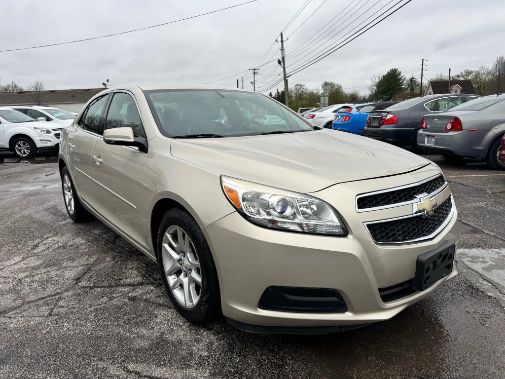 2013 Chevrolet Malibu Image 3