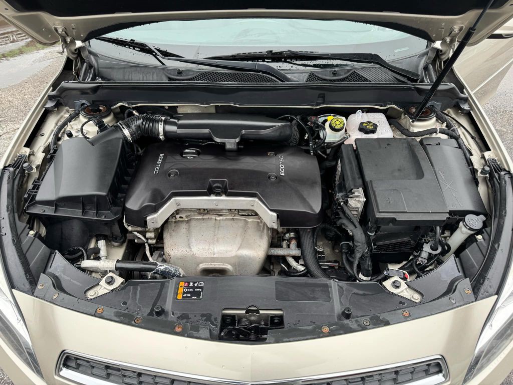 2013 Chevrolet Malibu Image 17