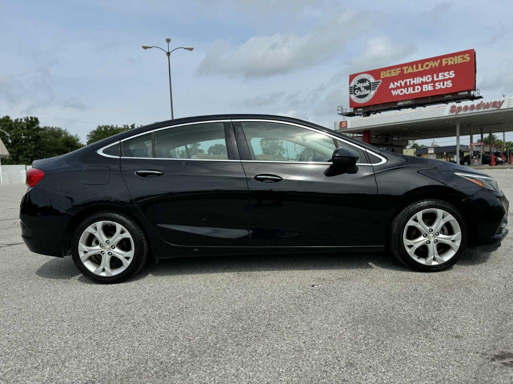 2016 Chevrolet Cruze Image 4