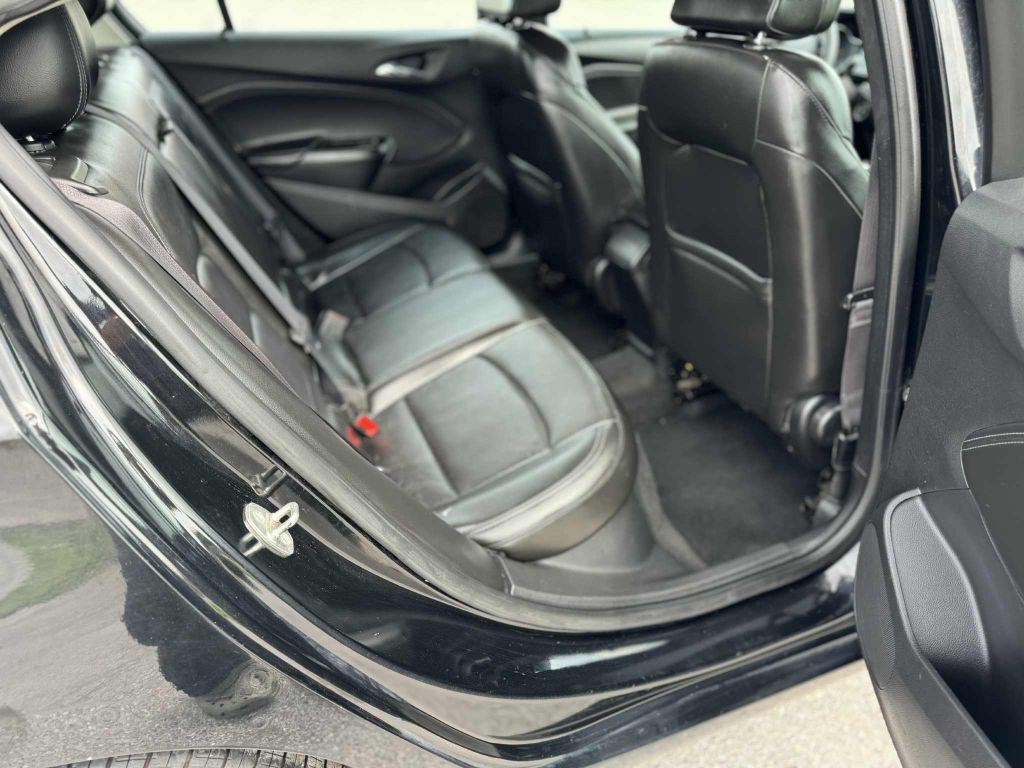 2016 Chevrolet Cruze Image 11