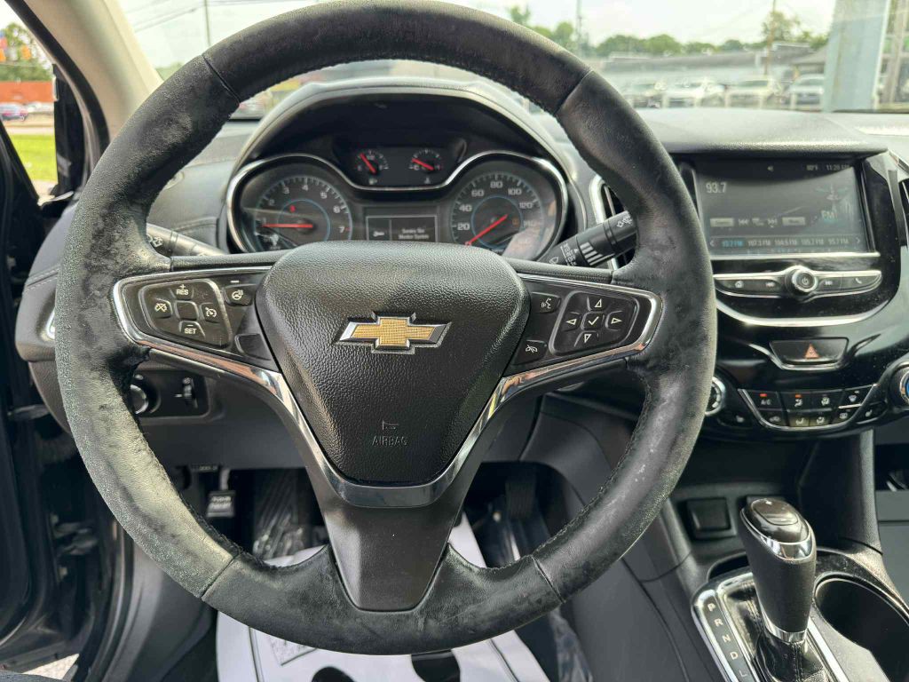 2016 Chevrolet Cruze Image 14