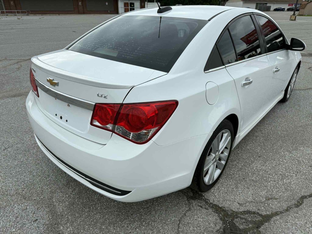 2015 Chevrolet Cruze Image 4