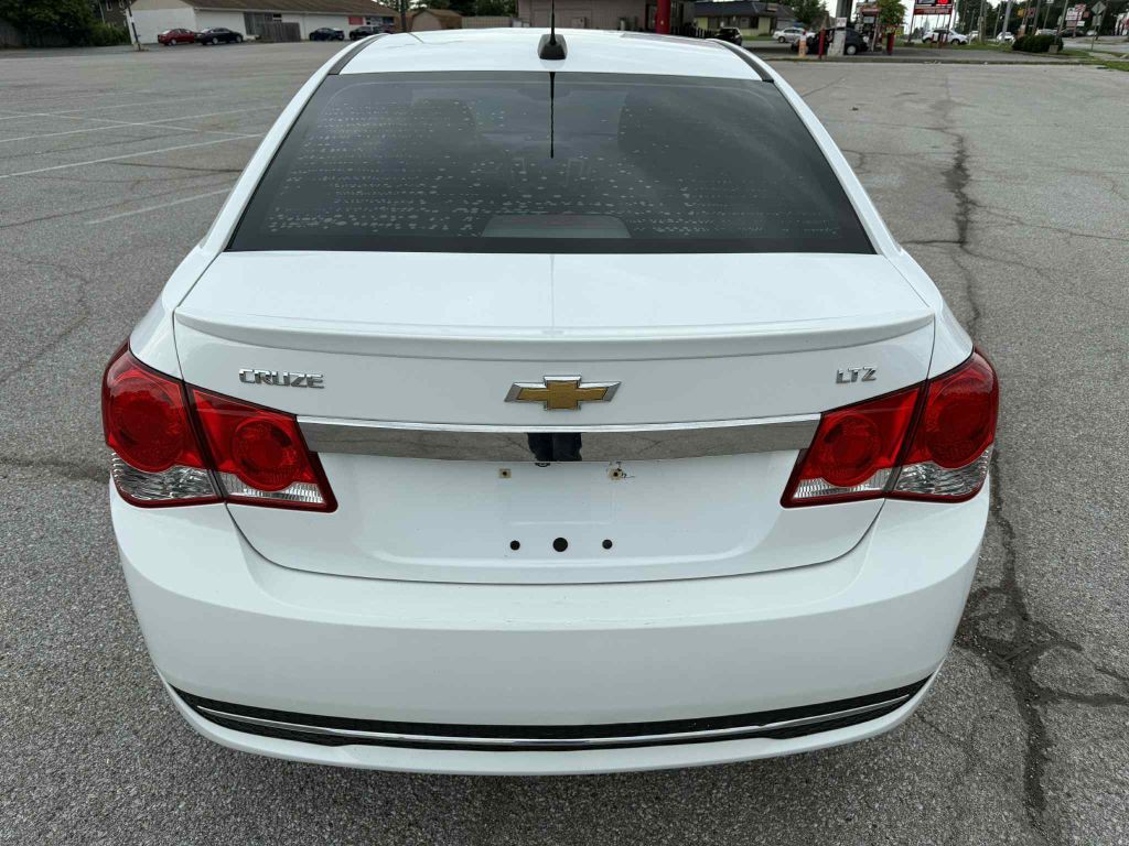 2015 Chevrolet Cruze Image 5