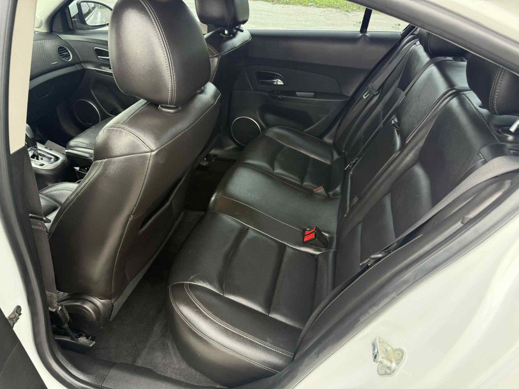 2015 Chevrolet Cruze Image 10