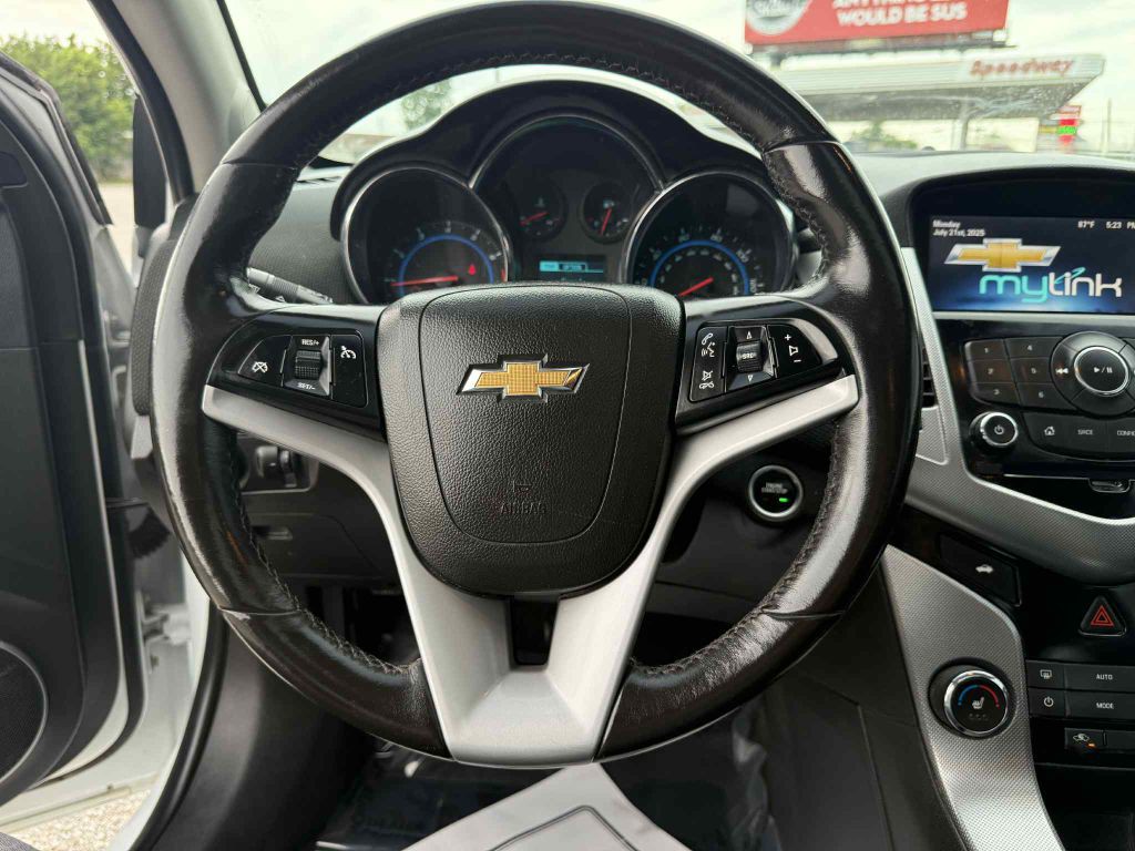 2015 Chevrolet Cruze Image 15