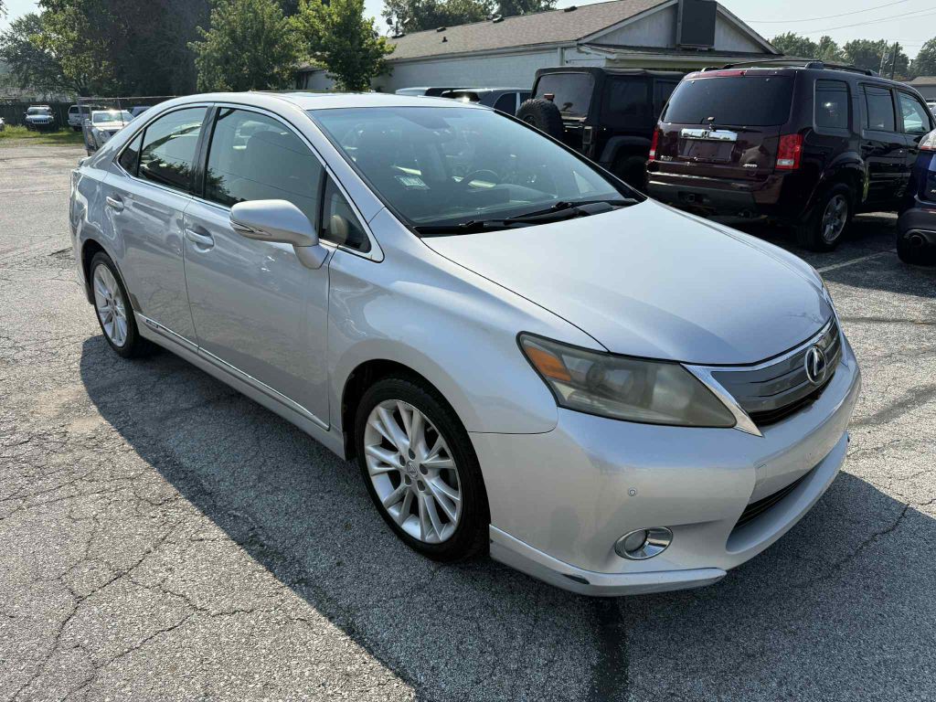 2010 Lexus HS Image 2