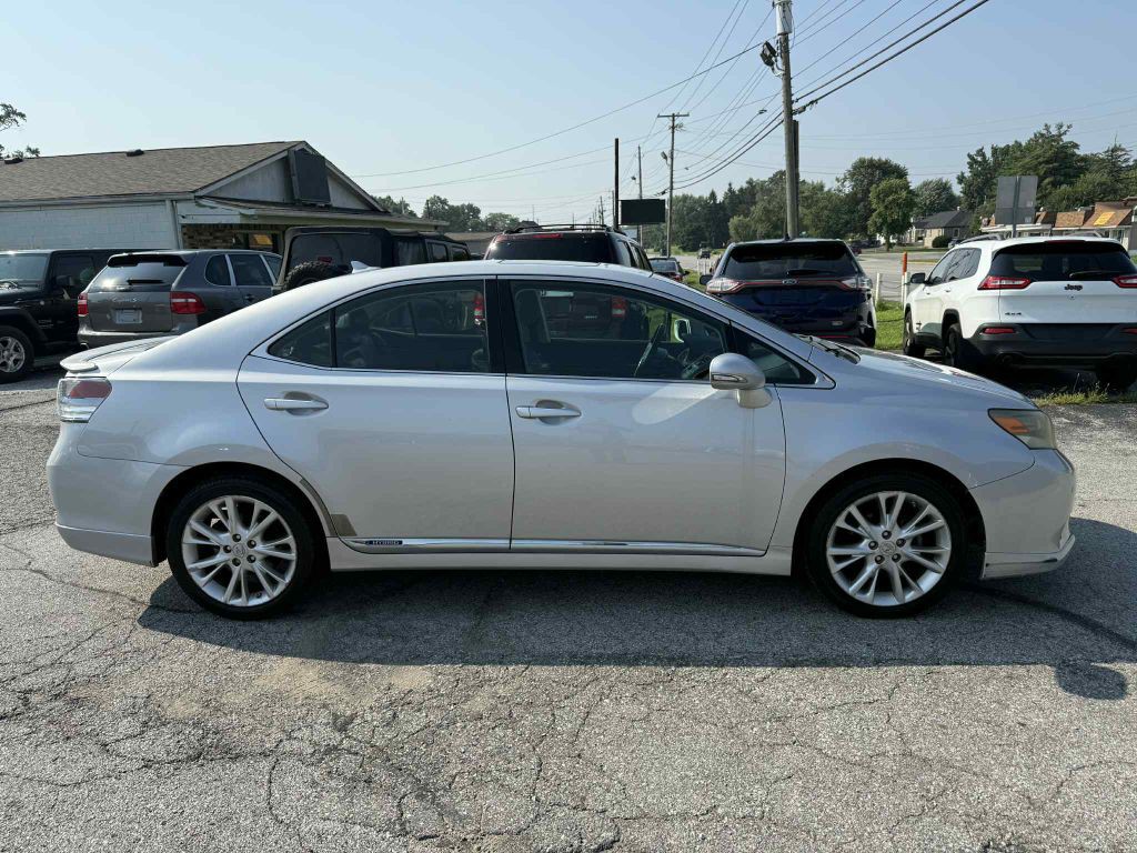 2010 Lexus HS Image 3