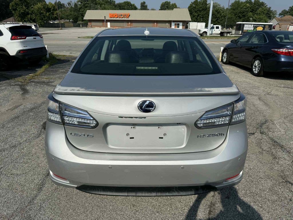 2010 Lexus HS Image 5