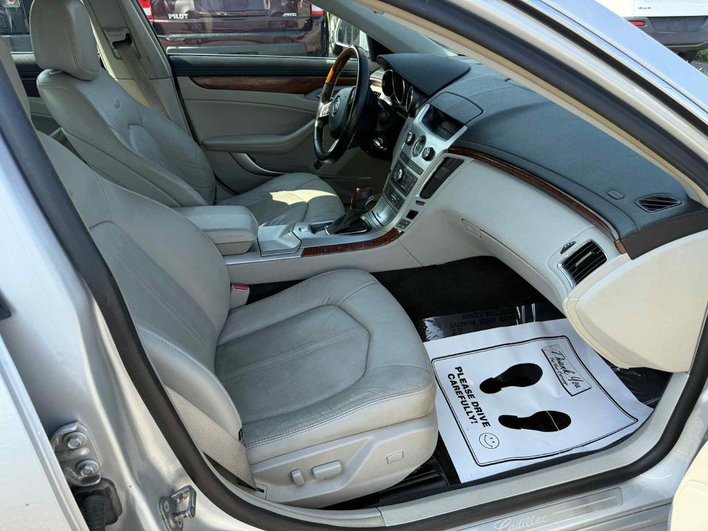 2010 Cadillac CTS Image 13
