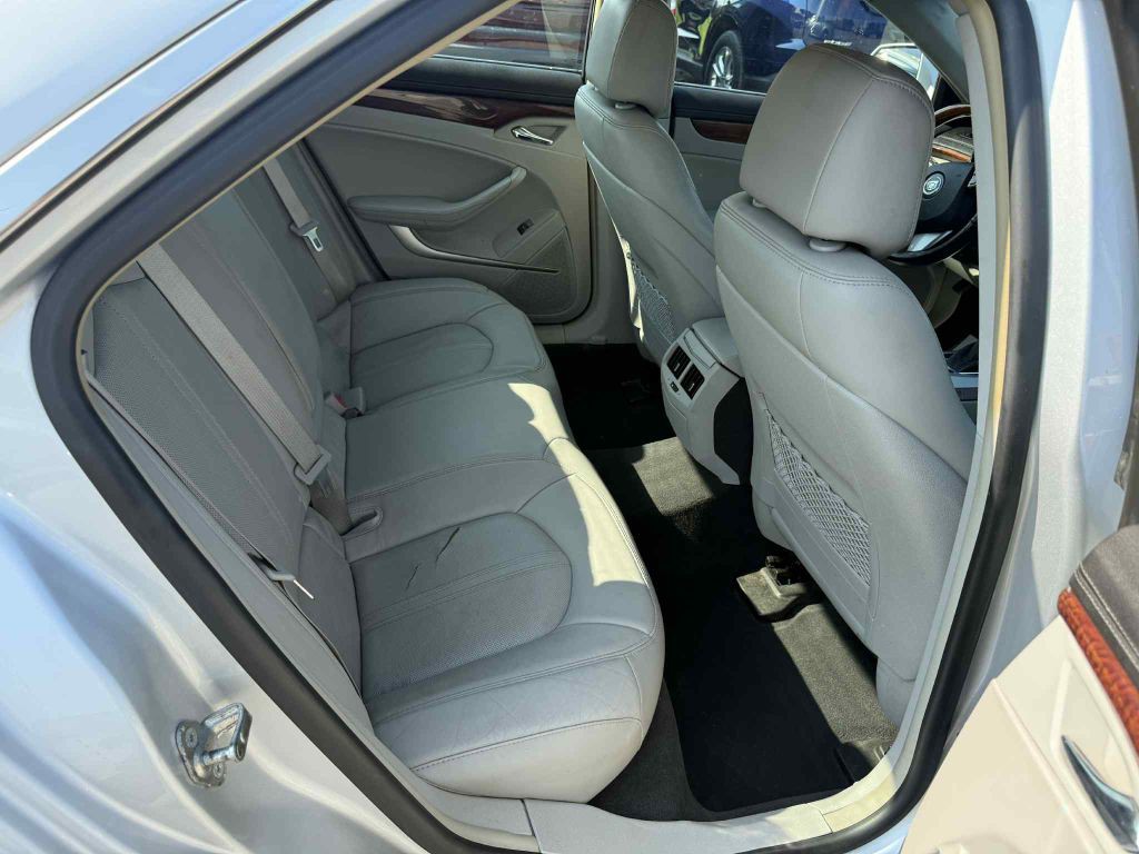 2010 Cadillac CTS Image 14
