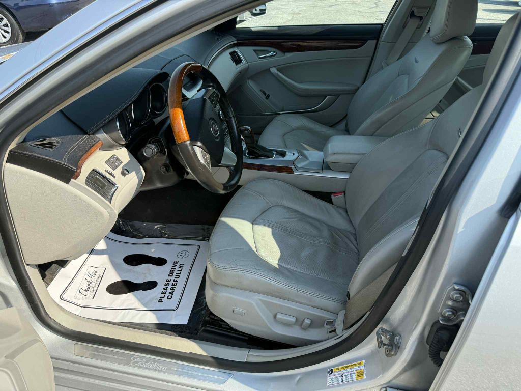 2010 Cadillac CTS Image 17