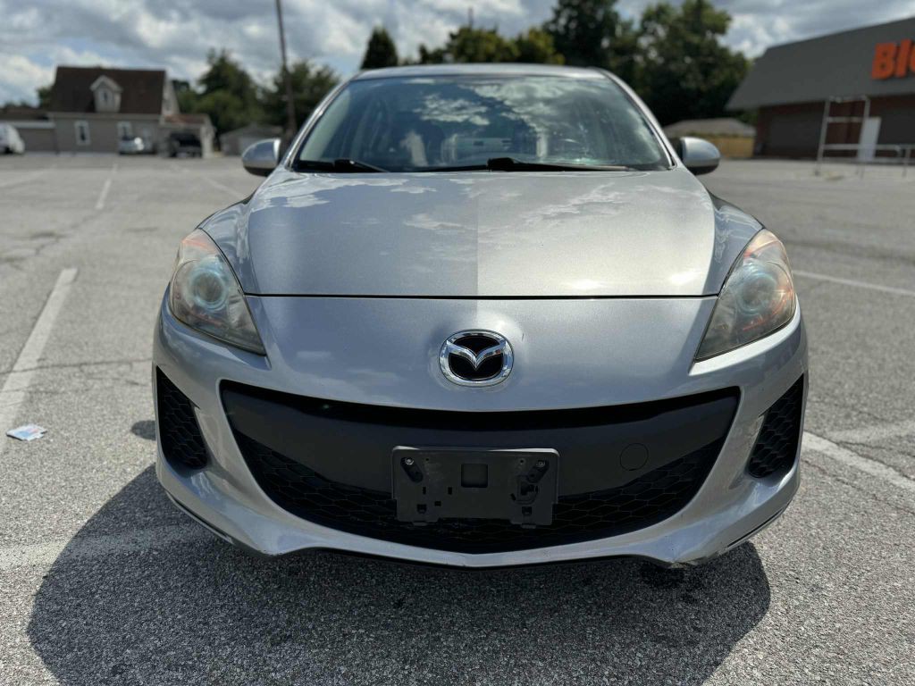 2012 Mazda Mazda3 Image 2