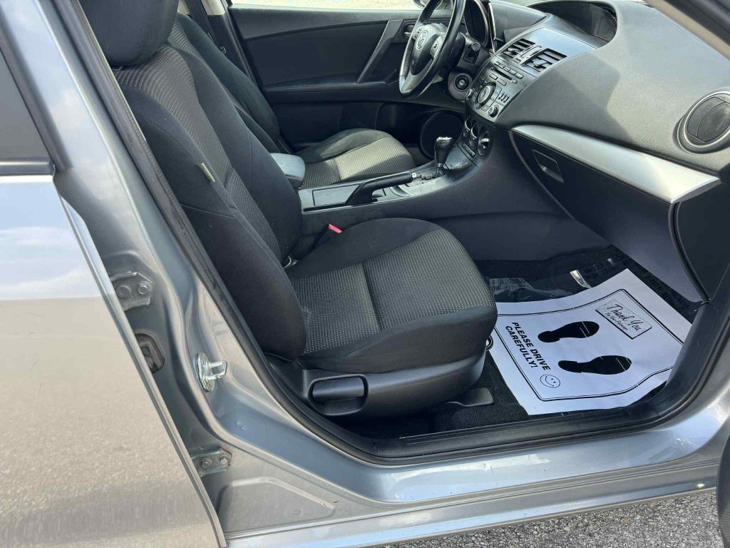 2012 Mazda Mazda3 Image 12