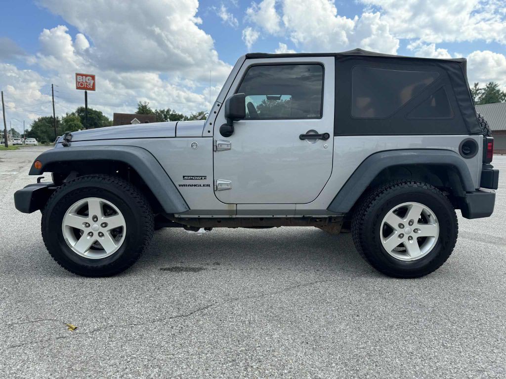 2013 Jeep Wrangler Image 4