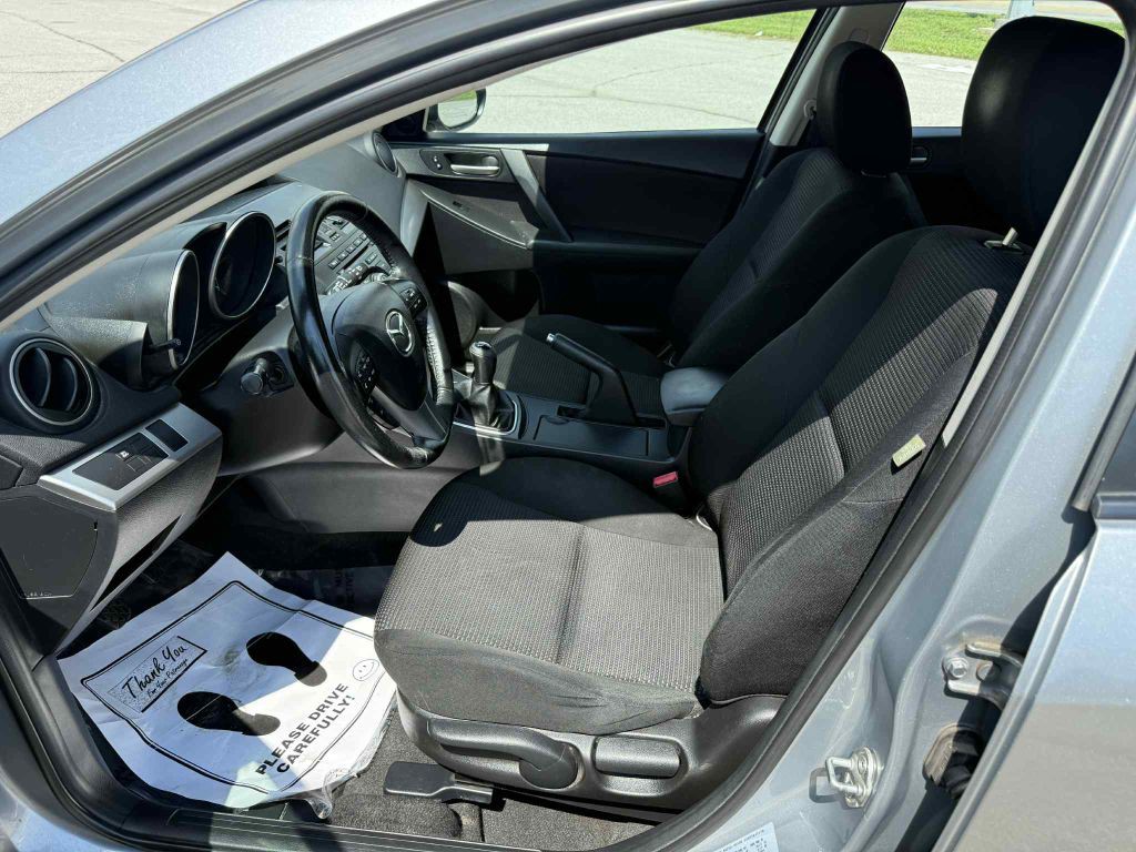 2012 Mazda Mazda3 Image 9