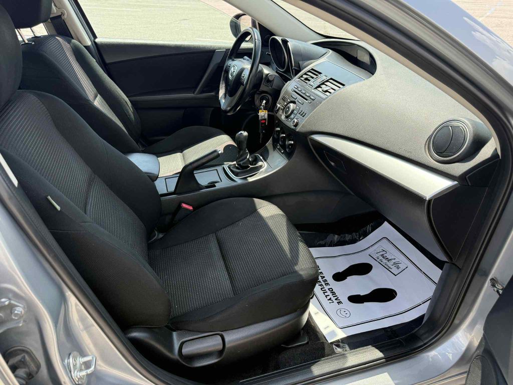 2012 Mazda Mazda3 Image 14