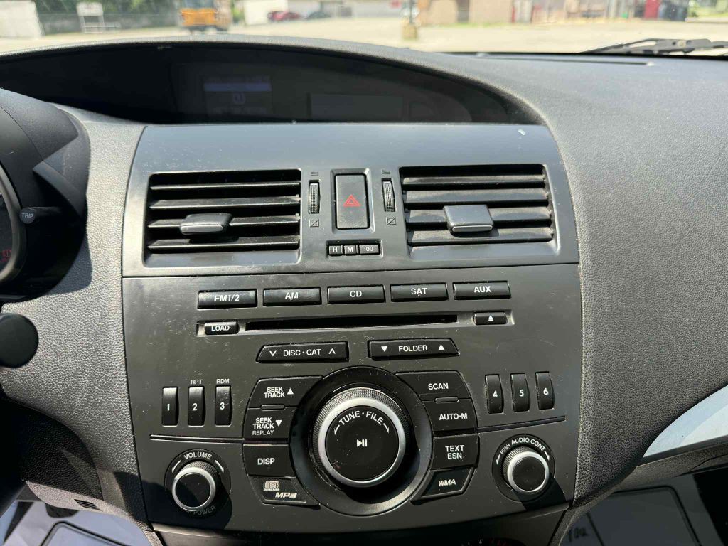 2012 Mazda Mazda3 Image 15