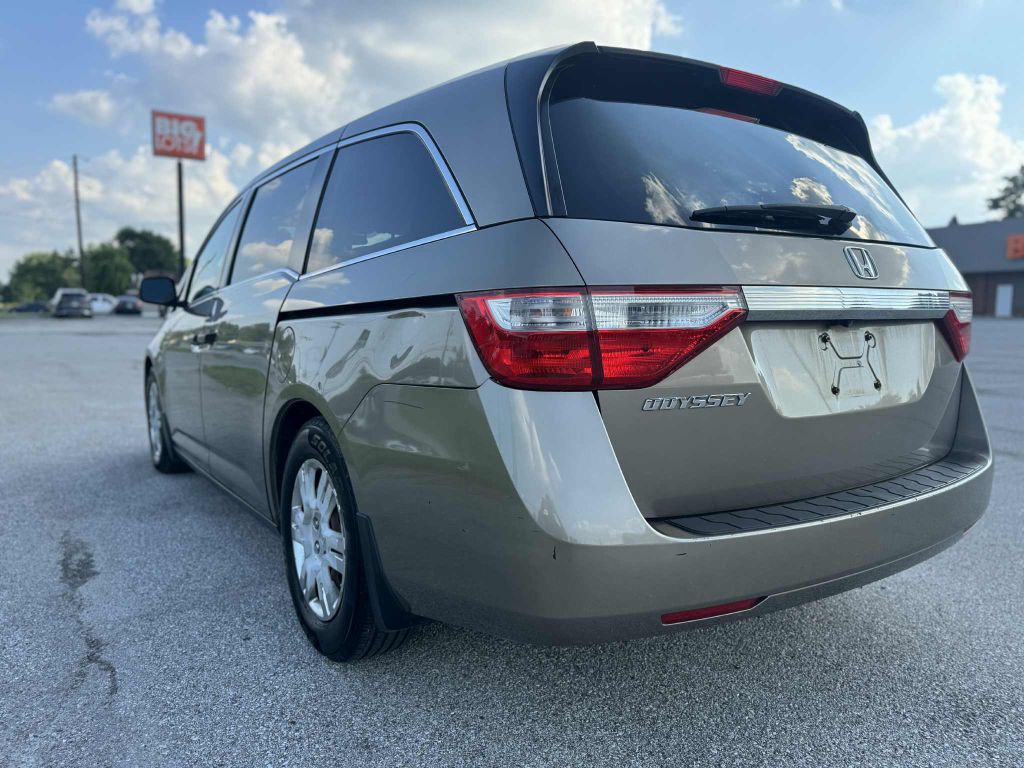 2013 Honda Odyssey Image 8
