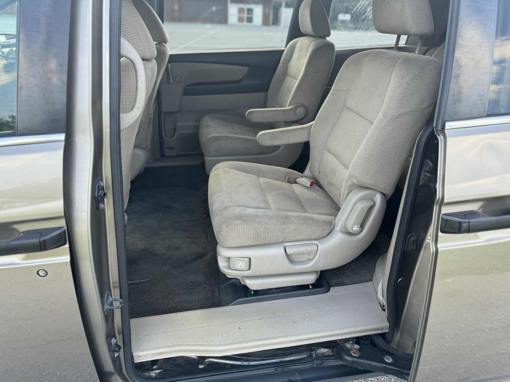2013 Honda Odyssey Image 10