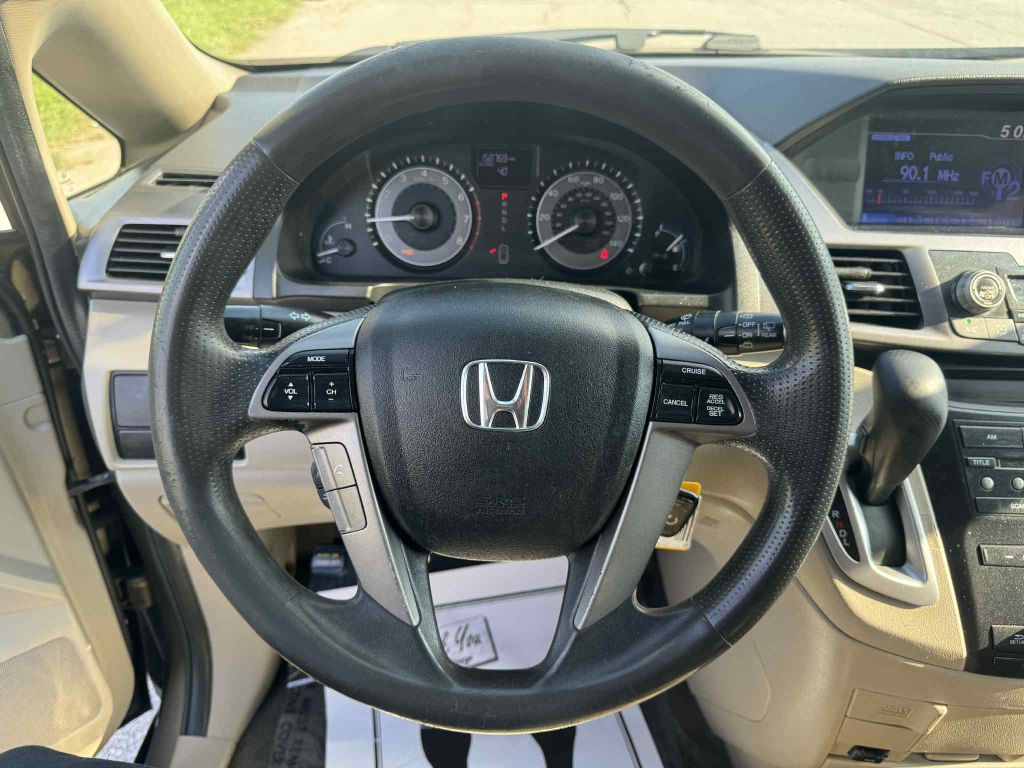 2013 Honda Odyssey Image 16