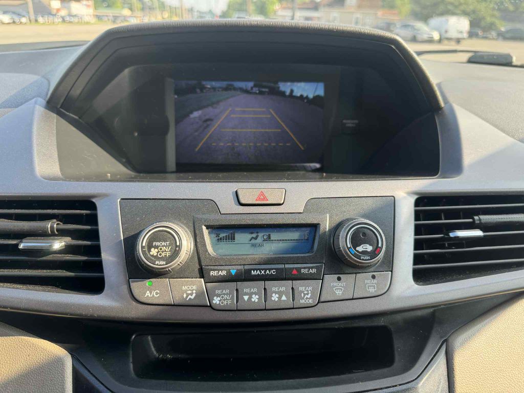 2013 Honda Odyssey Image 18