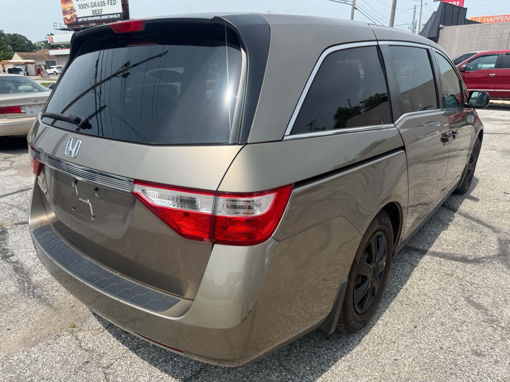 2013 Honda Odyssey Image 4