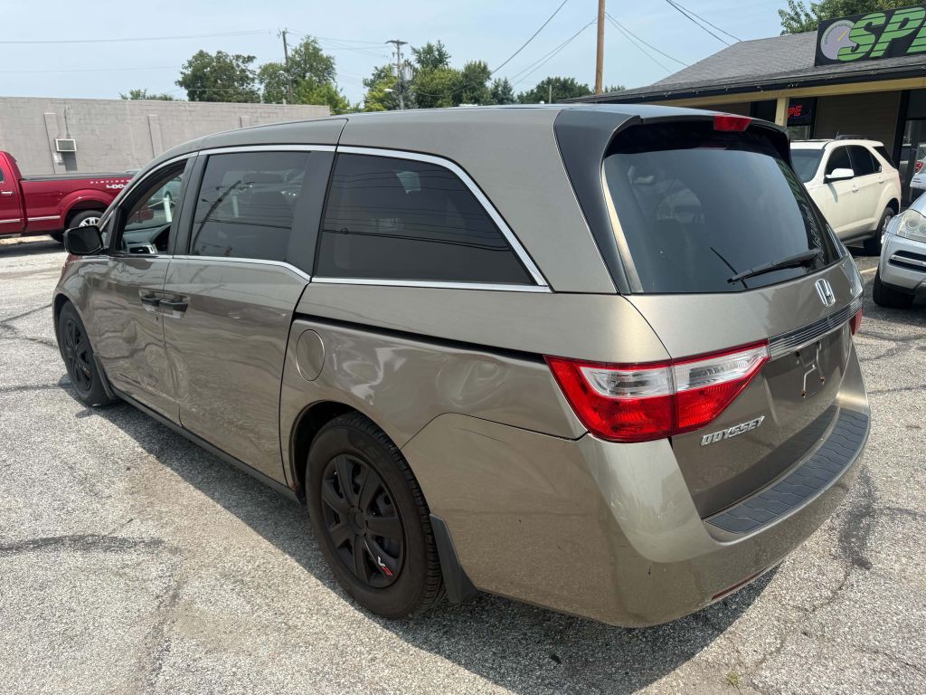 2013 Honda Odyssey Image 6