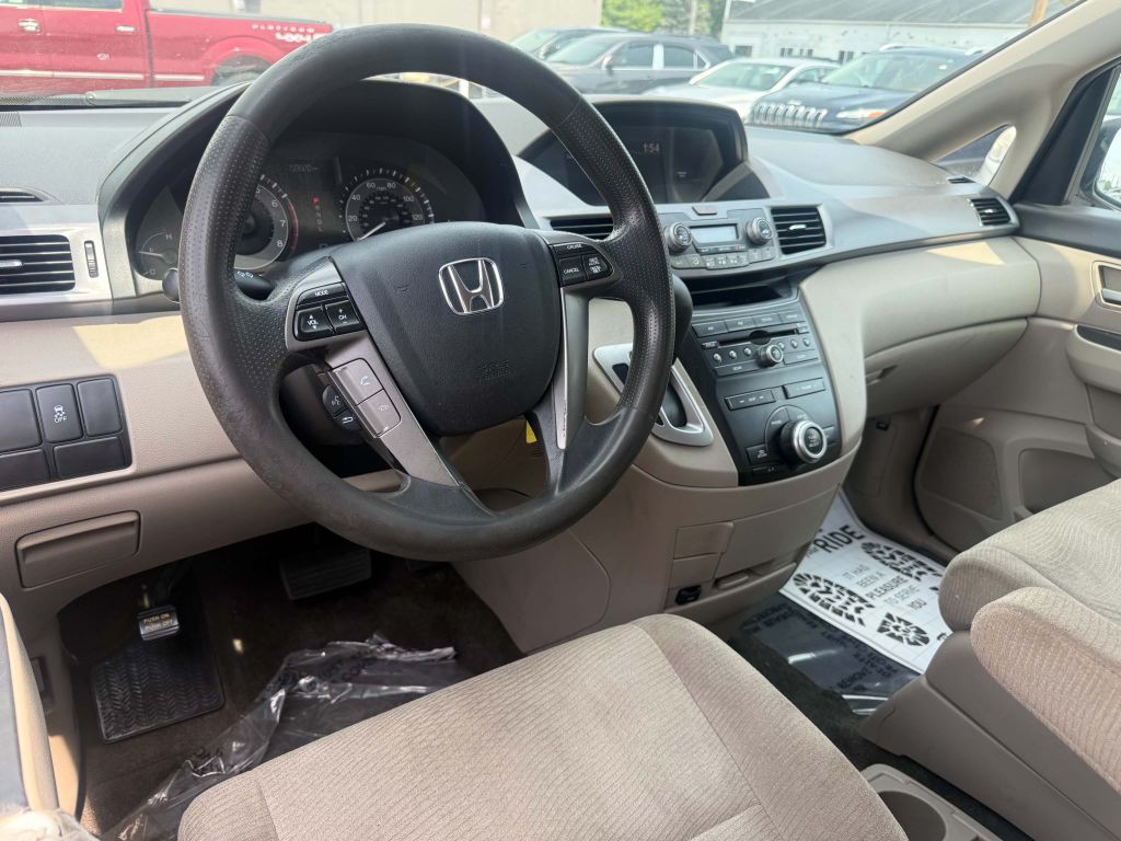 2013 Honda Odyssey Image 12