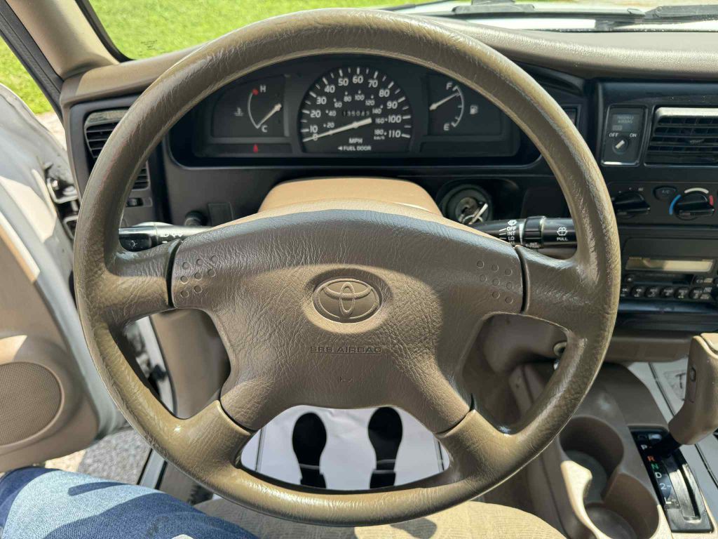 2001 Toyota Tacoma Image 11