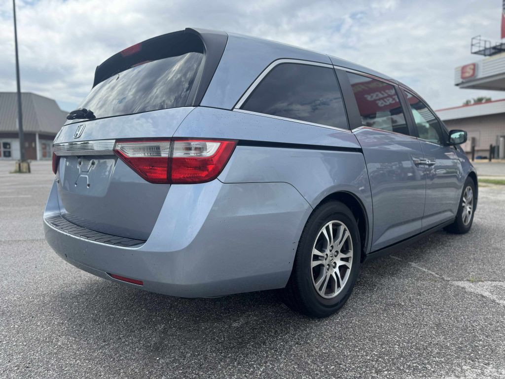 2012 Honda Odyssey Image 6