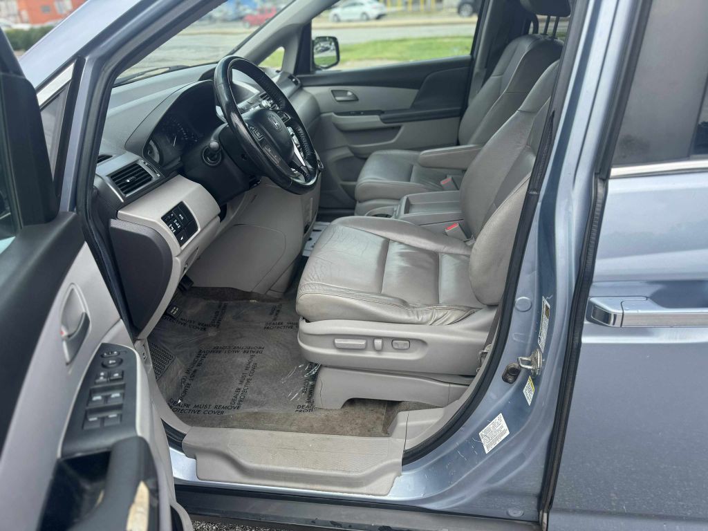 2012 Honda Odyssey Image 9