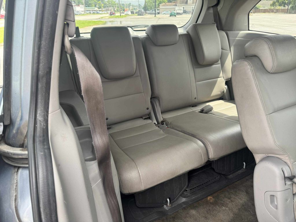 2012 Honda Odyssey Image 13
