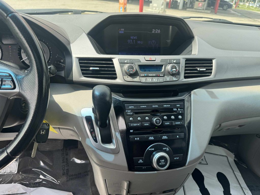 2012 Honda Odyssey Image 18