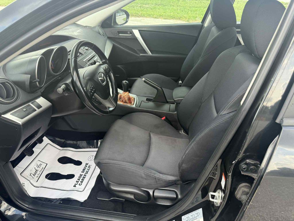 2010 Mazda Mazda3 Image 9