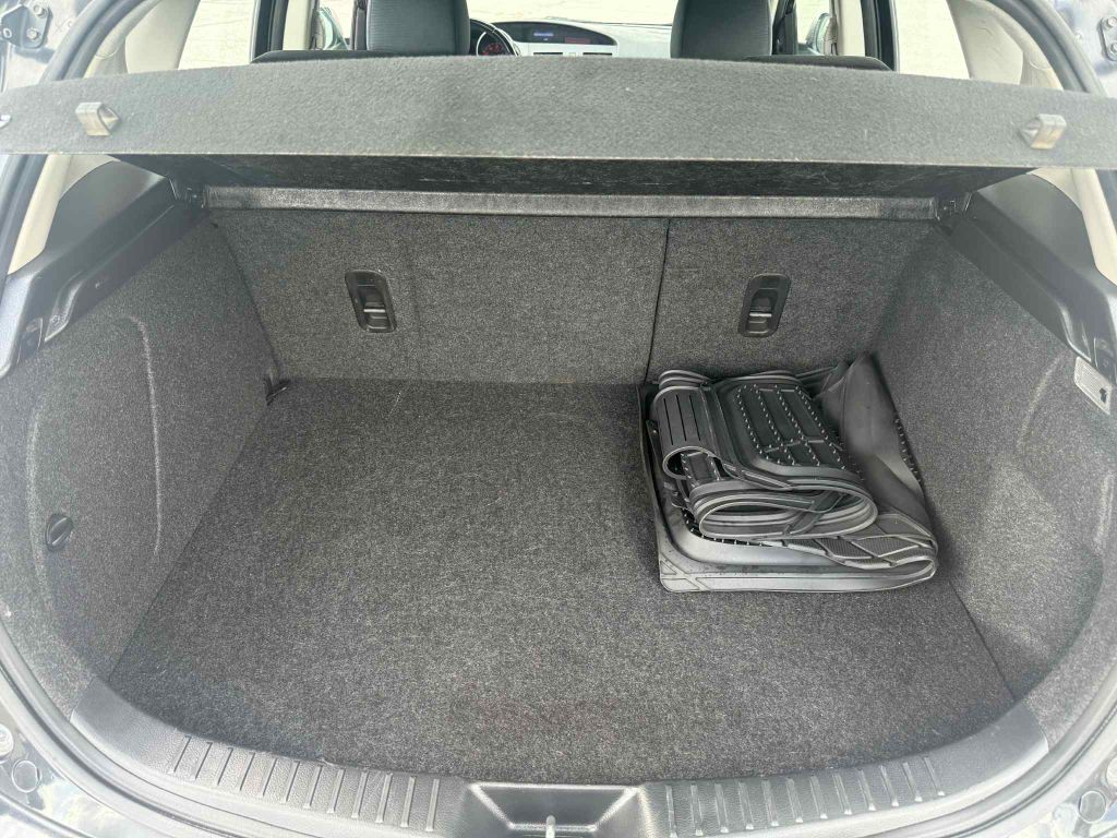 2010 Mazda Mazda3 Image 12