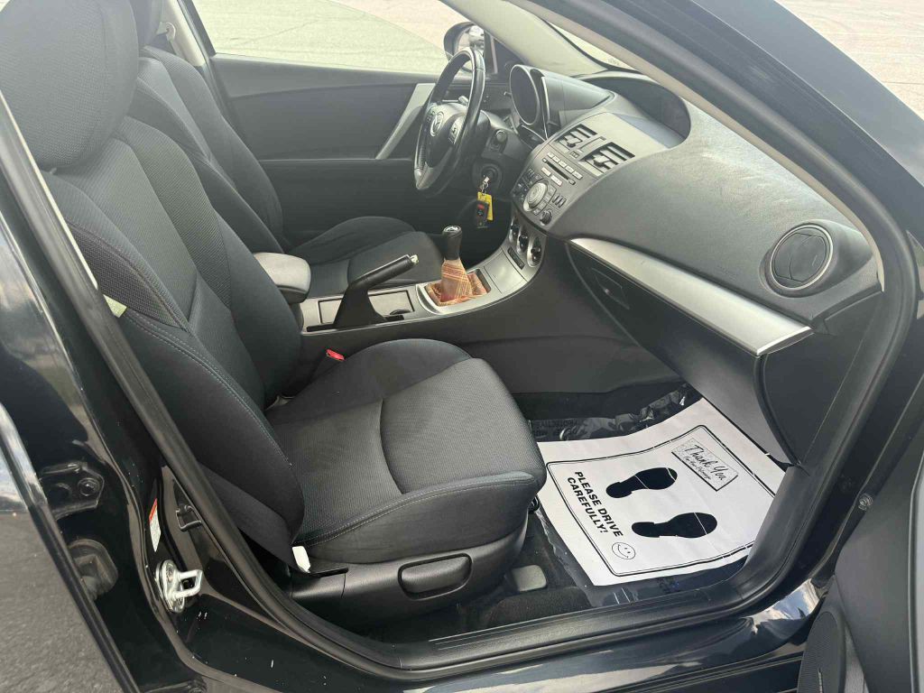 2010 Mazda Mazda3 Image 14