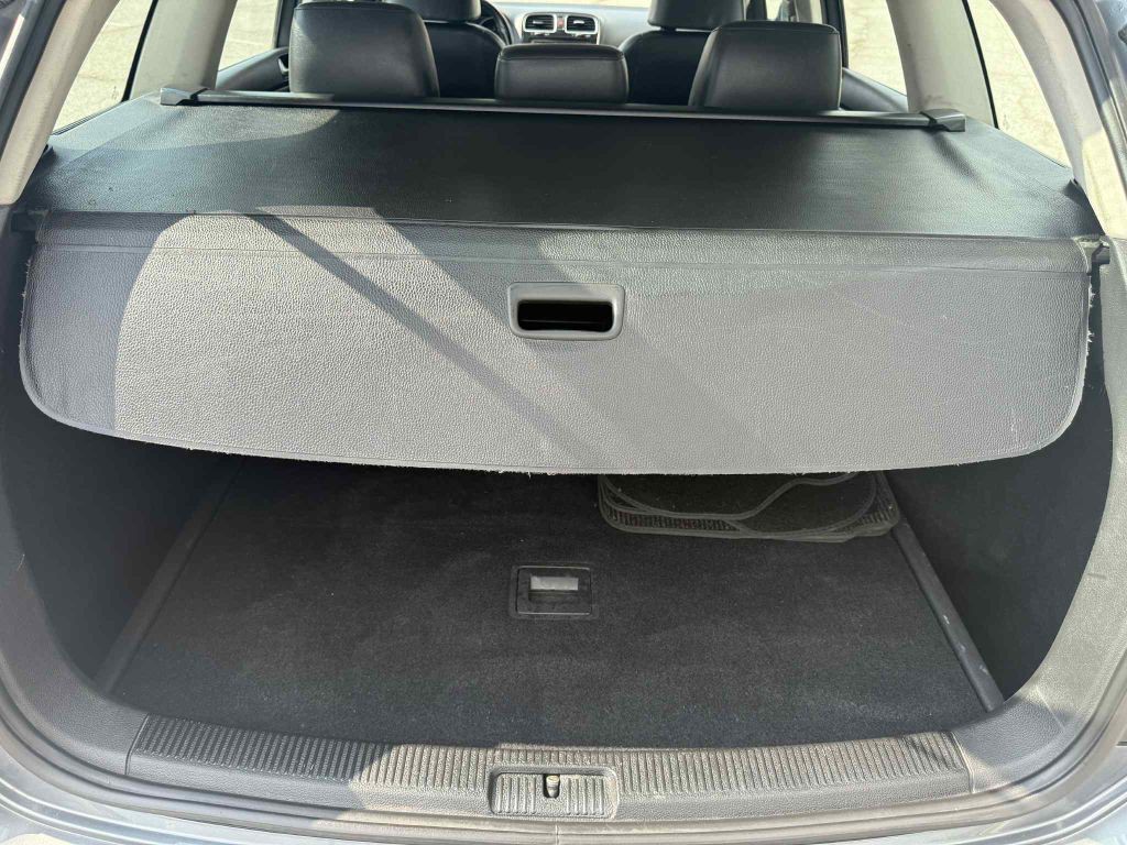 2012 Volkswagen Jetta Image 11
