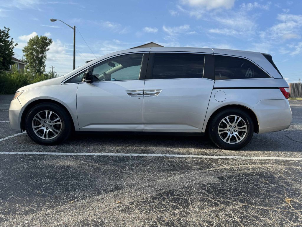 2013 Honda Odyssey Image 5