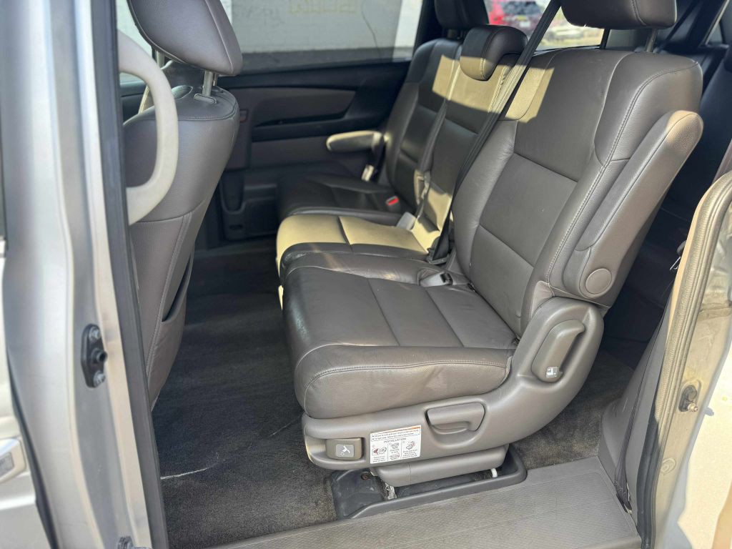 2013 Honda Odyssey Image 10