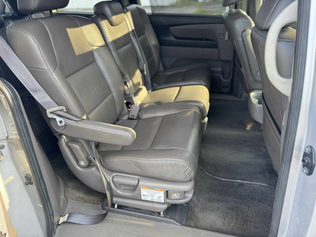 2013 Honda Odyssey Image 13