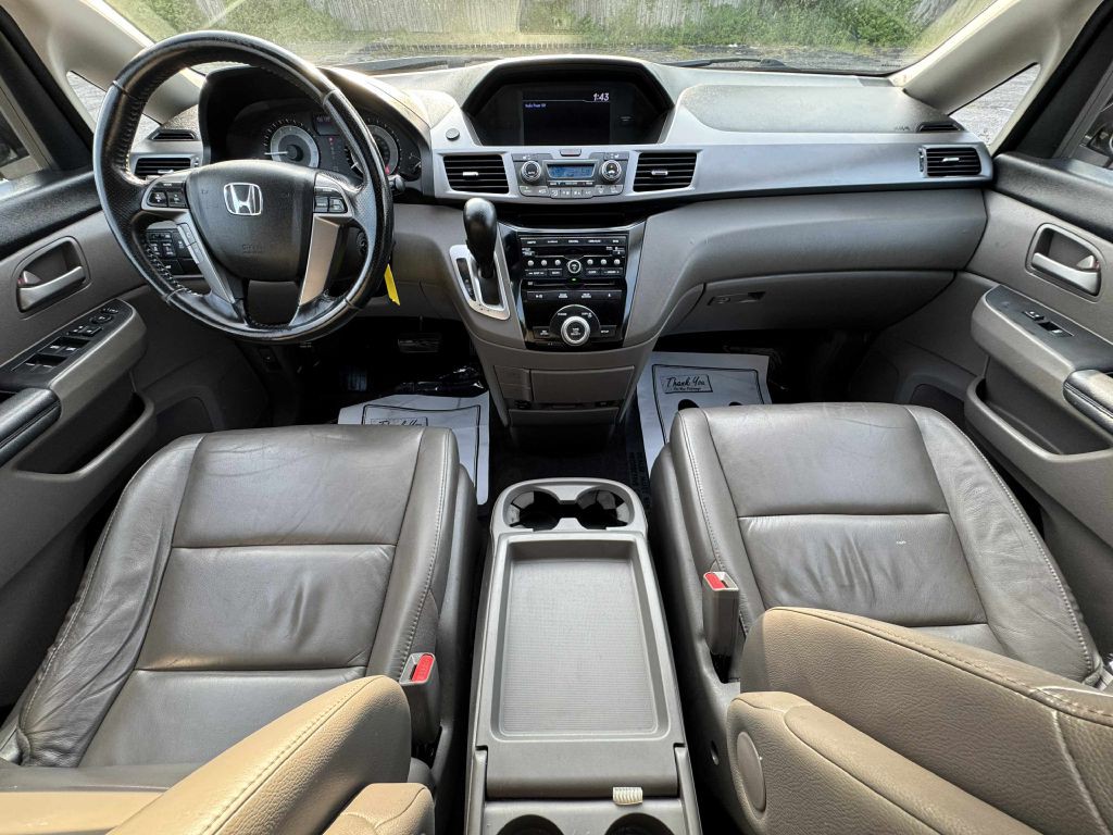 2013 Honda Odyssey Image 15