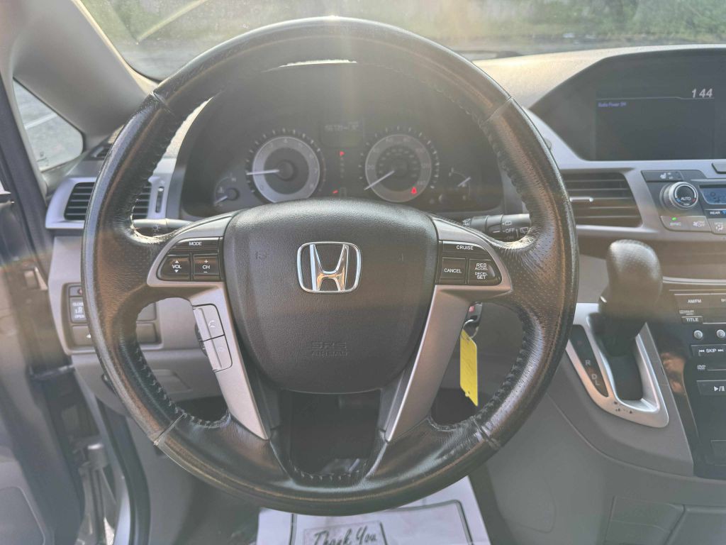 2013 Honda Odyssey Image 17