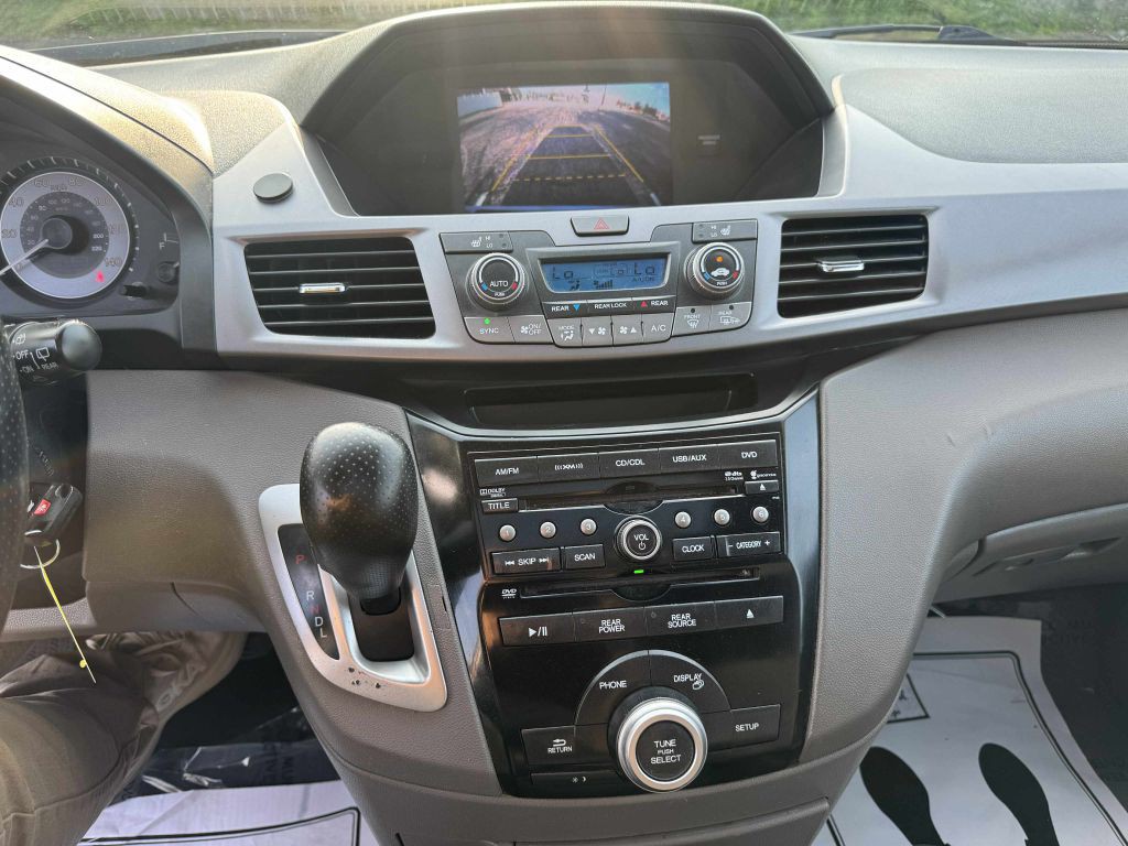 2013 Honda Odyssey Image 18