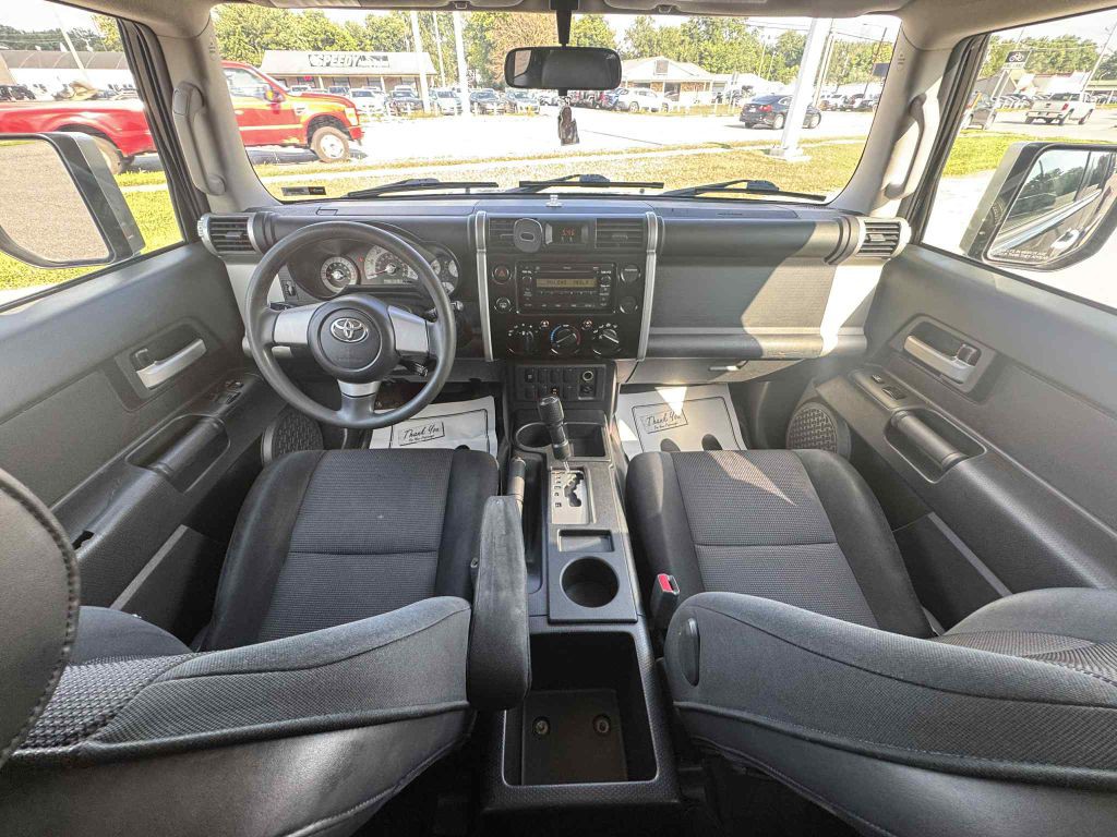 2008 Toyota FJ Cruiser Image 14
